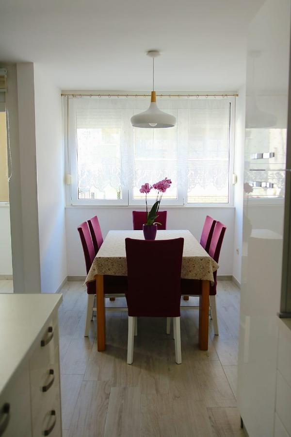 Apartment Glavaric Оміш Екстер'єр фото