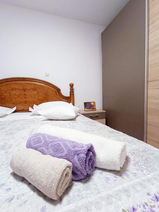 Apartment Glavaric Оміш Екстер'єр фото