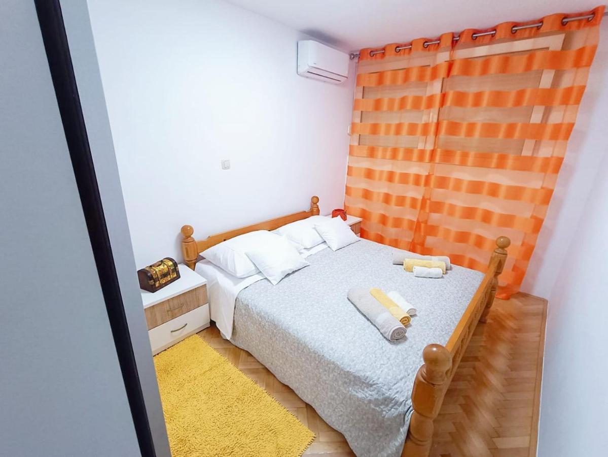 Apartment Glavaric Оміш Екстер'єр фото